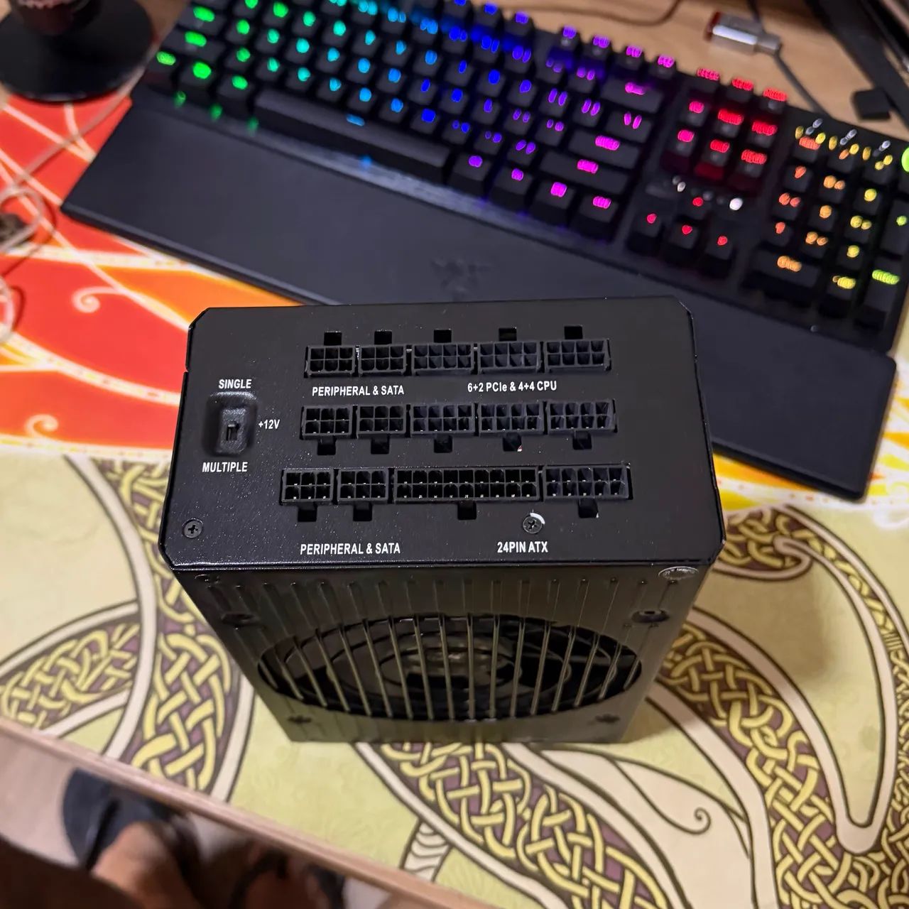 Corsair HX1200 80 Plus Platinum - Foto 4