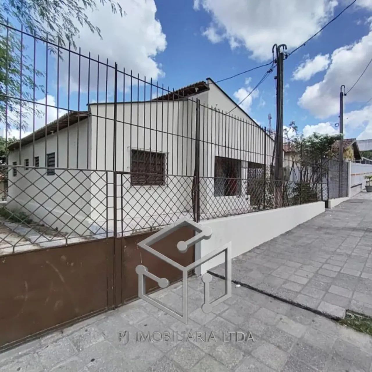Casa comercial no centro em Gravatá/PE