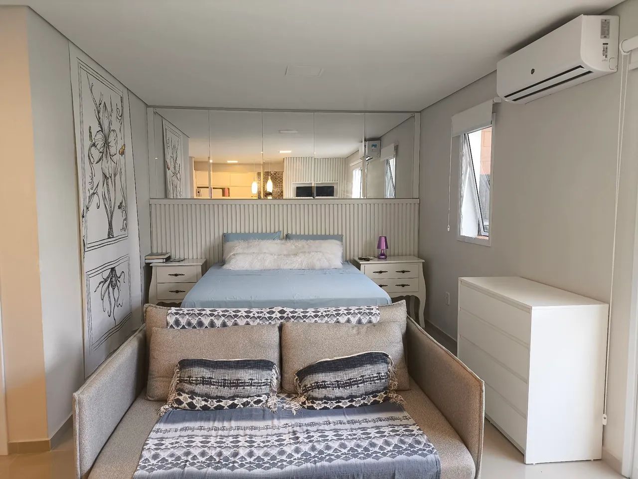 Lindo Loft a venda na praia do Santinho.