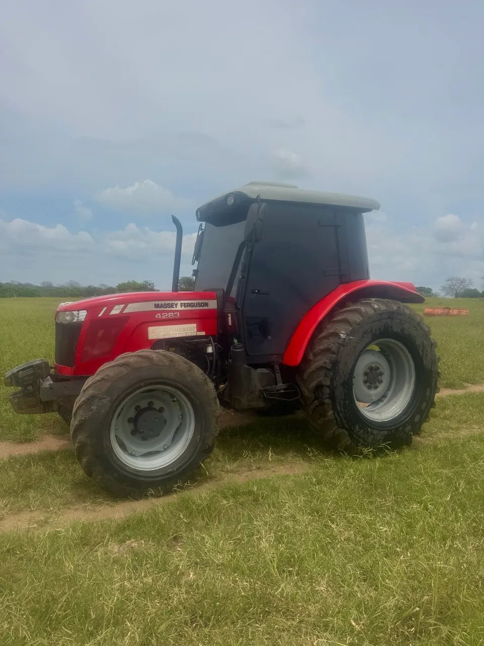 Trator Massey Fergunson 4283 - Foto 4