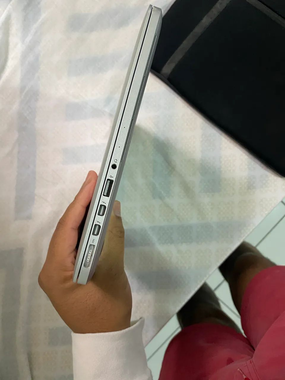 MacBook Pro 2015 8GB i5 SSD 128 Cor Prata - Foto 5