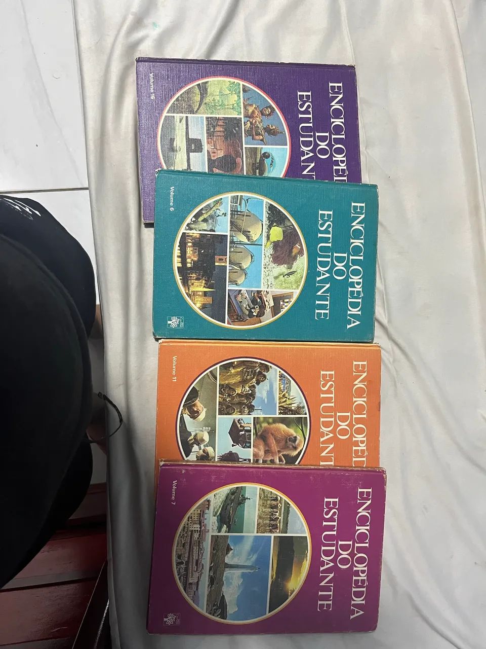 Livros - Foto 2