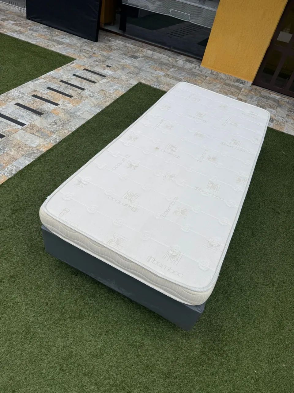 Cama box Solteiro com colchão MAXFLEX D33 