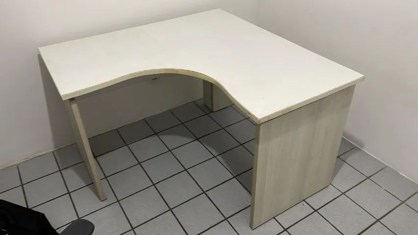 Mesa de Escritório em L
