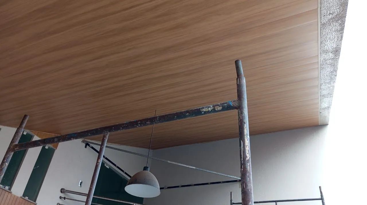 Forros pvc em amadeirado  e acartonado divisórias  - Foto 2
