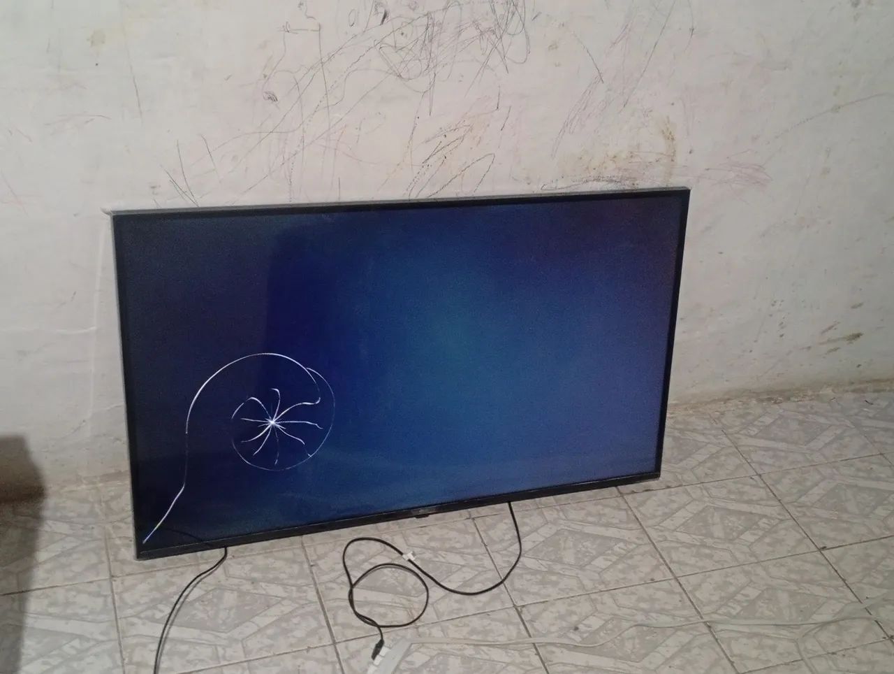 Tv LG 43 polegadas seminova 