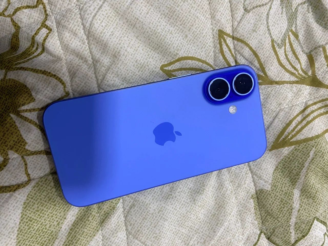 iPhone 16 Azul - 128GB - Foto 3