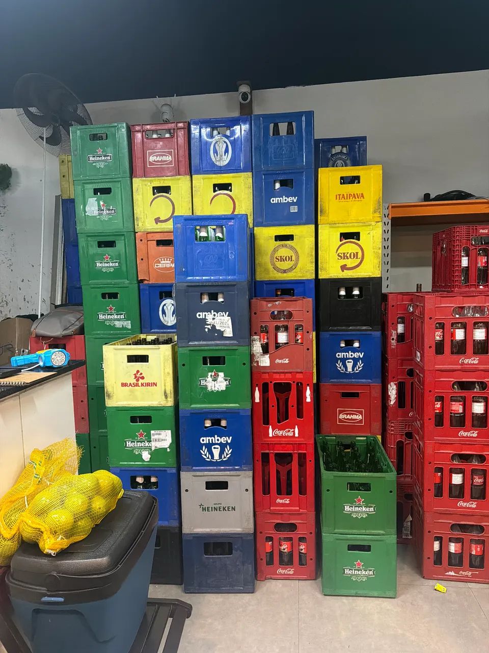 Vendo vasilhames de cerveja