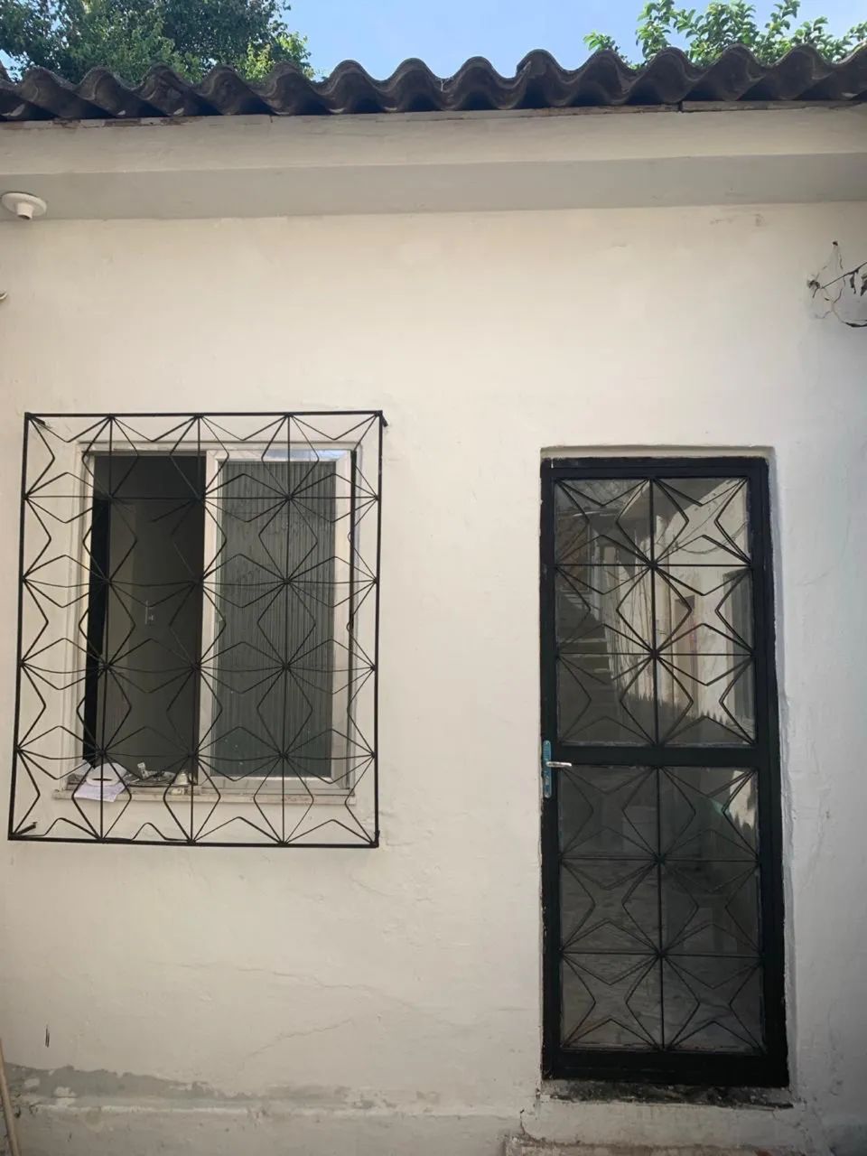 Alugo casa em Bento Ribeiro Nova 