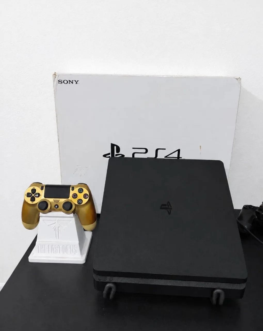 Playstation 4 slim