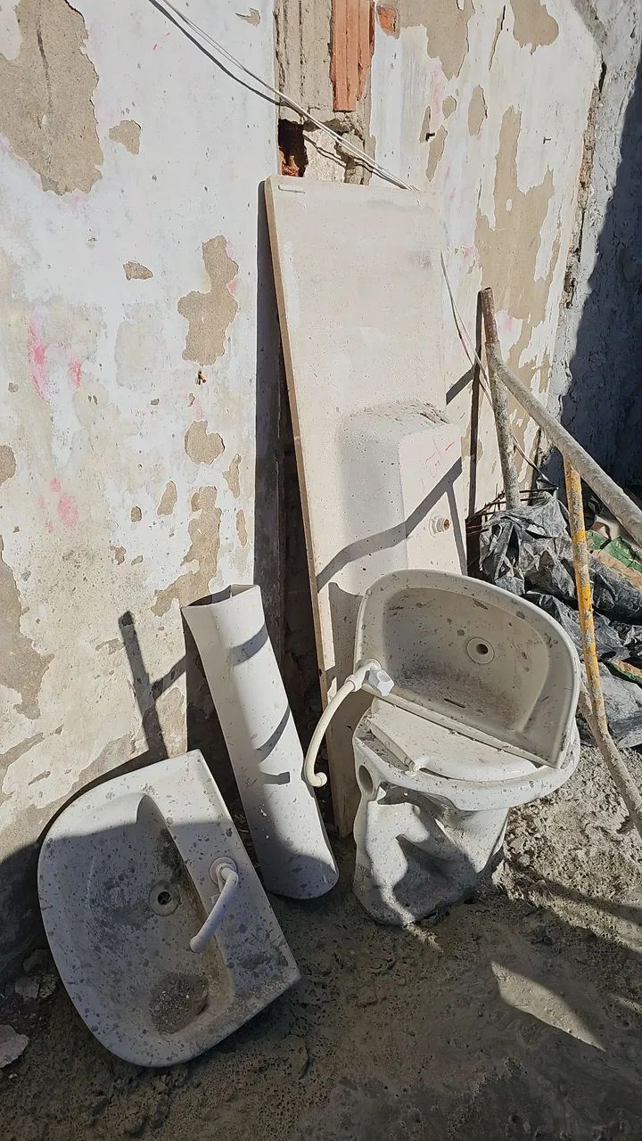 Pias e Vaso Sanitário