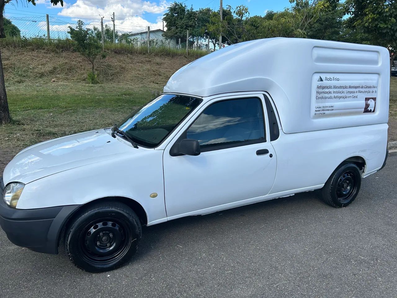 Ford Courier 2012
