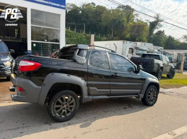 Fiat Strada Adv.1.8 16V Dualogic Flex CD 2017 - Foto 4
