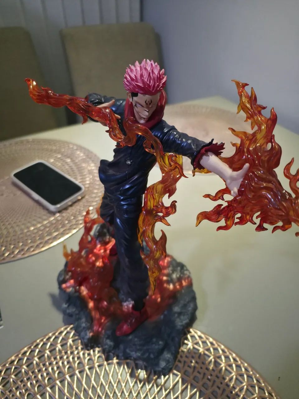 ACTION FIGURE