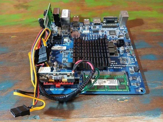 Placa Mãe Itx Com Processador Celeron J1800 + 4gb + Fonte - Foto 4