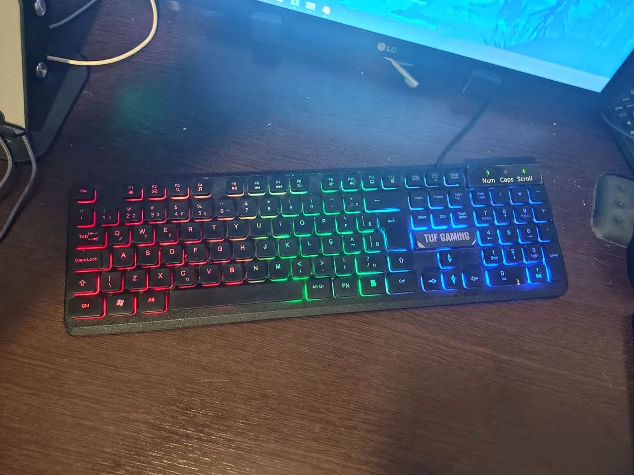 Teclado RGB USB 