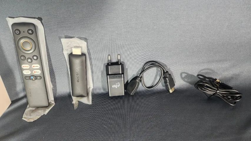 Realme 4K Smart Google tv Stick - Foto 2