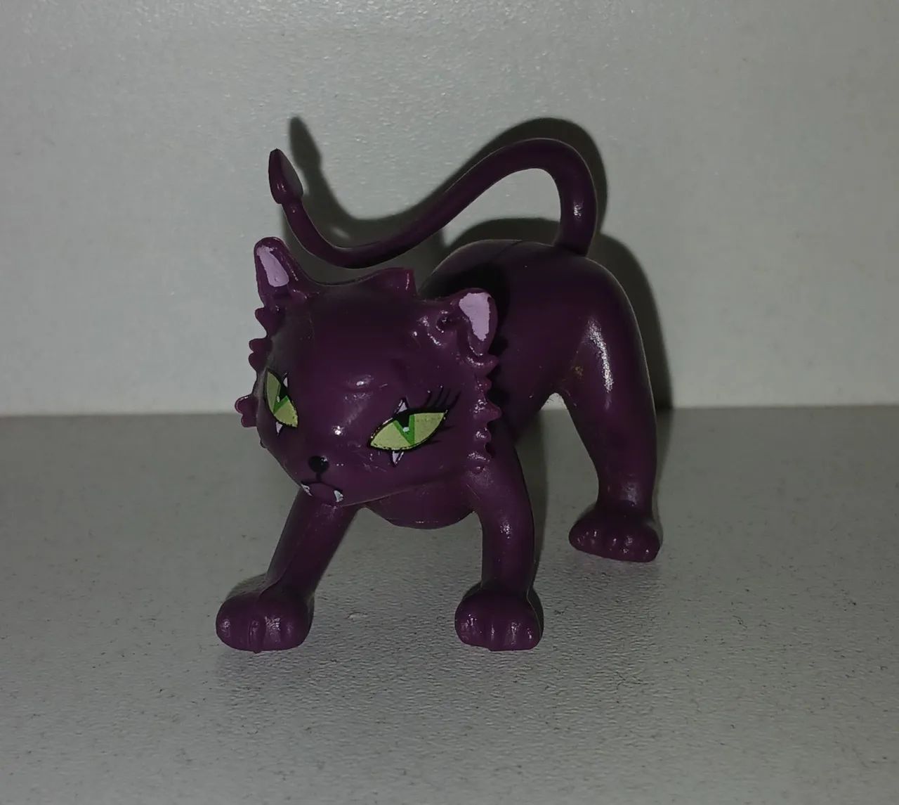 ACESSORIO BONECA MONSTER HIGH PET CLAWDEEN WOLF GATO GATINHO CRESCENT GATA GATINHA