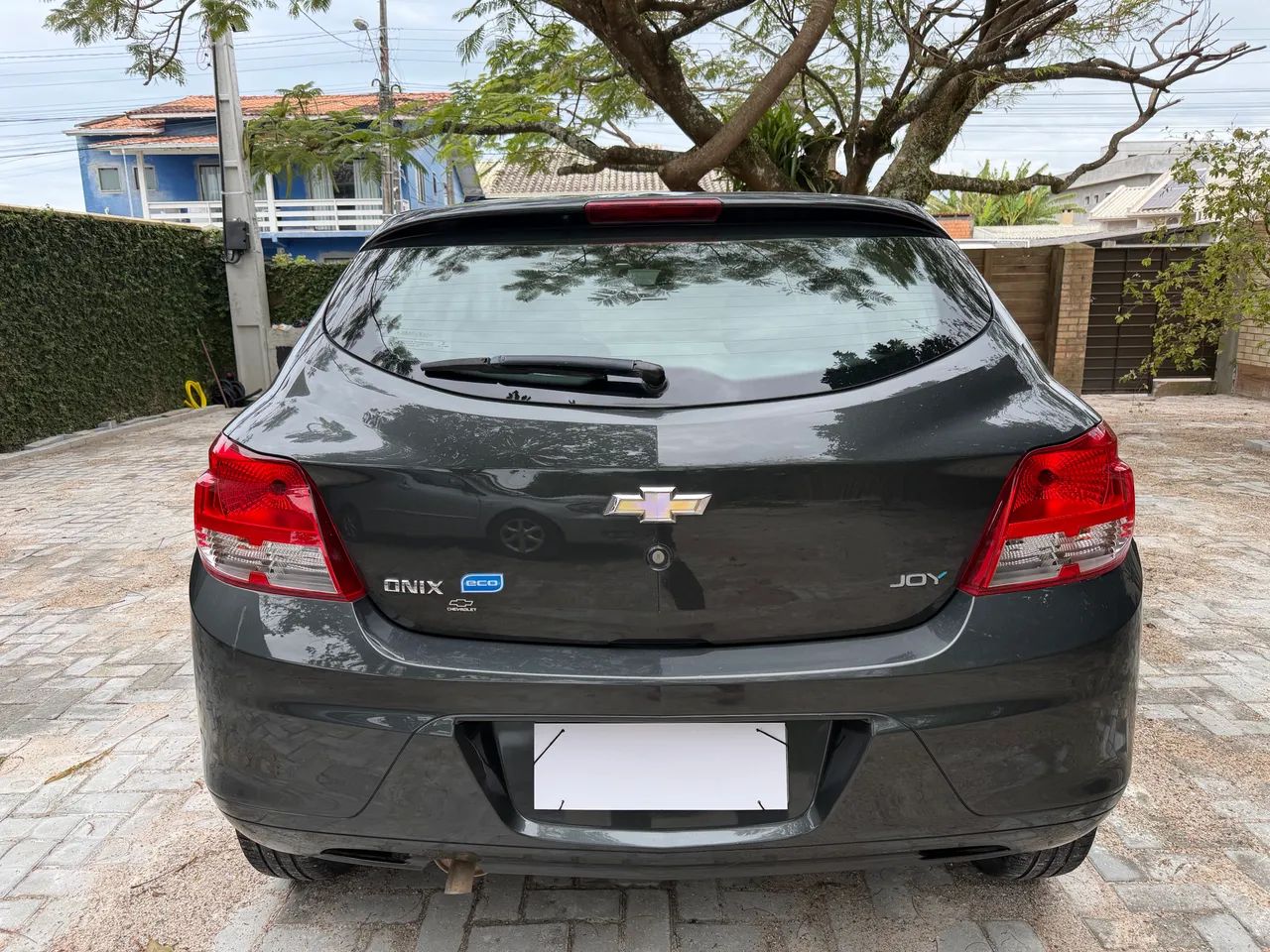 Chevrolet Onix JOY Hatch 1.0 8V Flex Mec. 4P 2018 - Foto 4