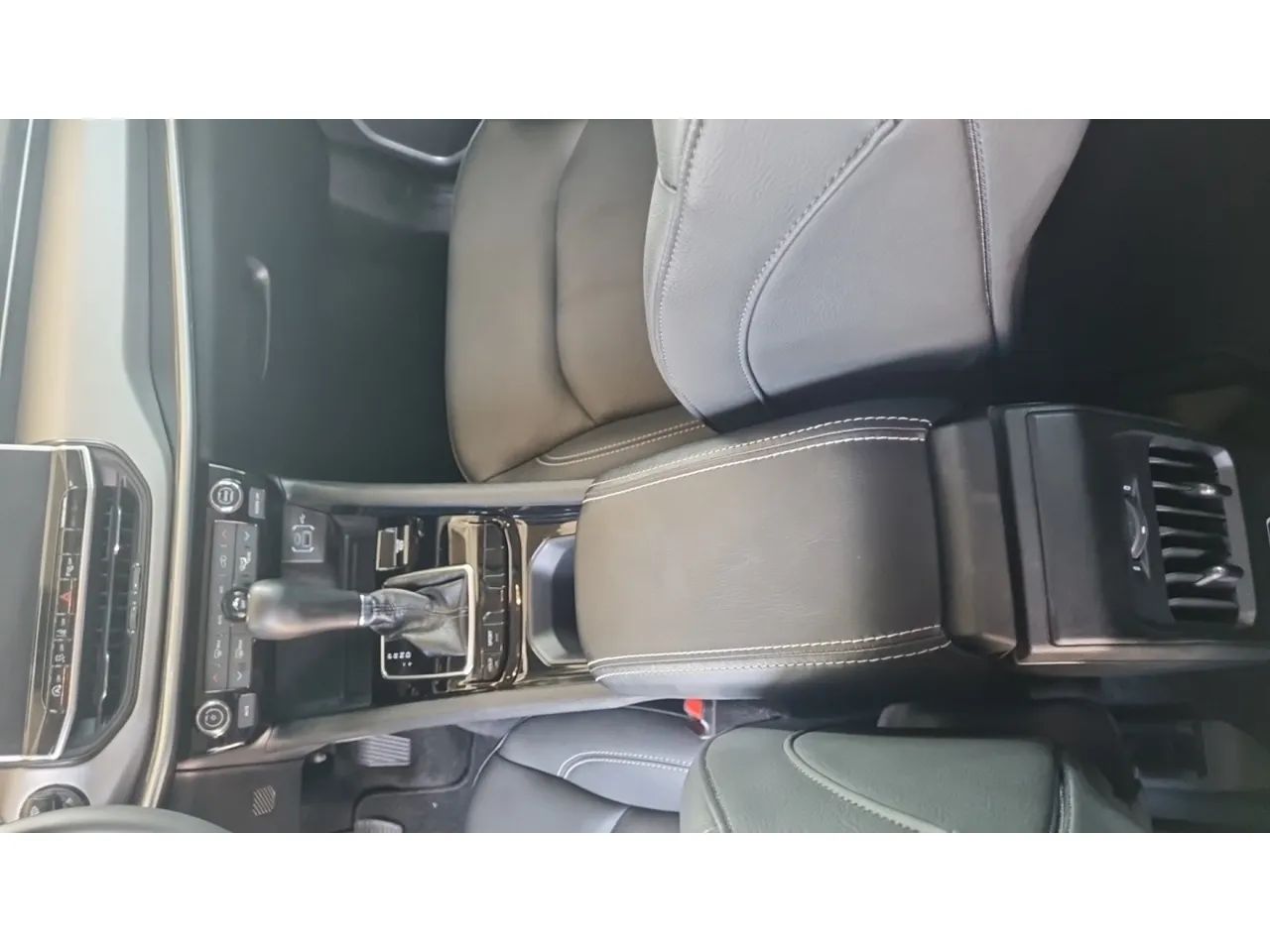 Jeep Compass LONG. T270 1.3 TB 4x2 Flex Aut., foto 9 de 17