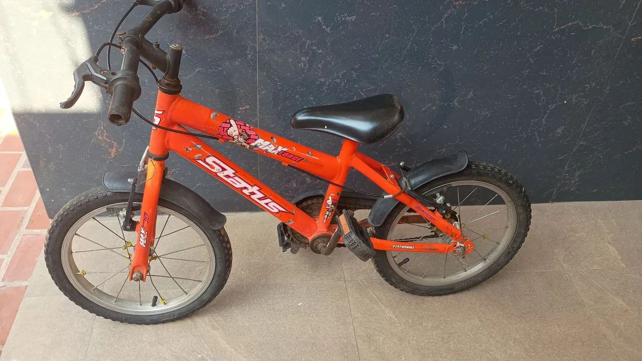1 Bicicleta aro 16  e  2 carrinhos rolimã  - Foto 3