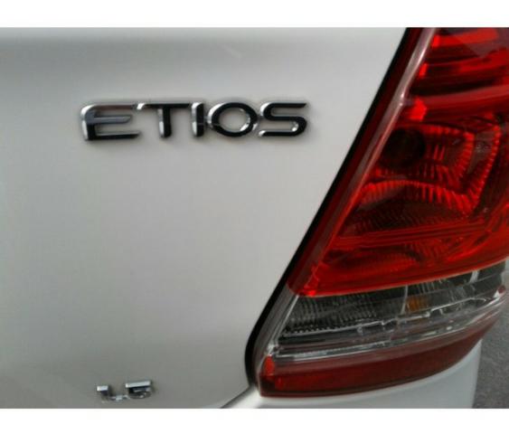 Toyota Etios Sedan 1.5 sem A/C - Foto 6
