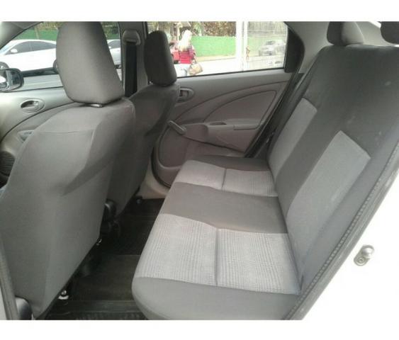 Toyota Etios Sedan 1.5 sem A/C - Foto 10