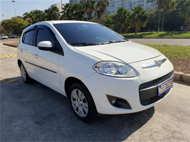 Fiat Palio Atractive 2013 1.4 8V Completa