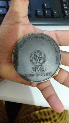 Medalhão Mundial de voleibol 1990 no Brasil - Foto 5