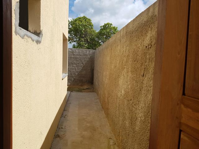 Alugo casa de 3 quartos sendo uma suite - Foto 4