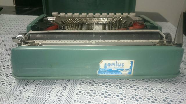 Vendo ou troco . Maquina de datilografia antiga - Foto 6