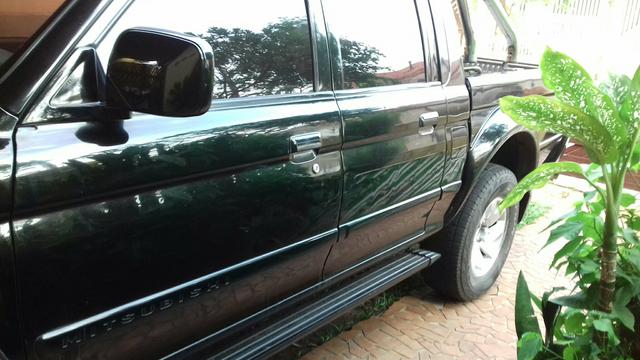 Pick up Mitsubishi 2004 - Foto 3