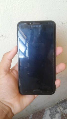 Celular Samsung Galaxy J4 no precinho