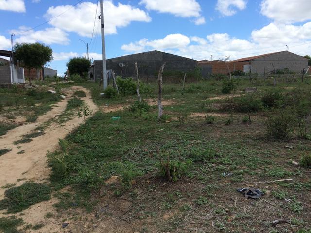Vende-se Terreno