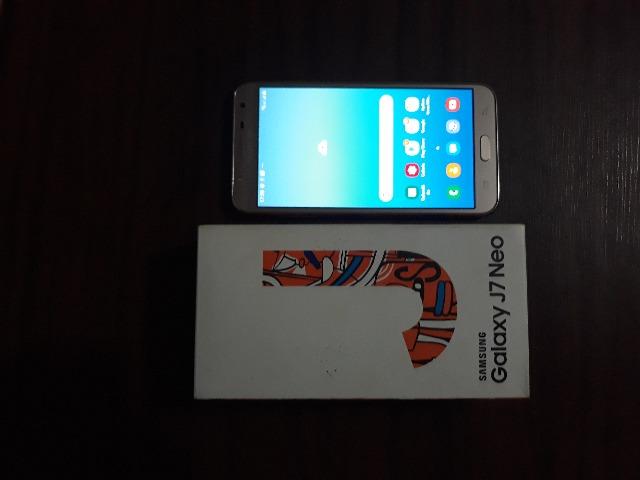 Samsung Galaxy J7 semi novo