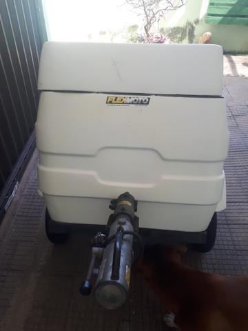 Reboque de fibra com freio R$3.550,00 - Foto 4