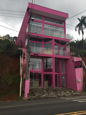 Vendo prédio comercial com casa - Foto 2