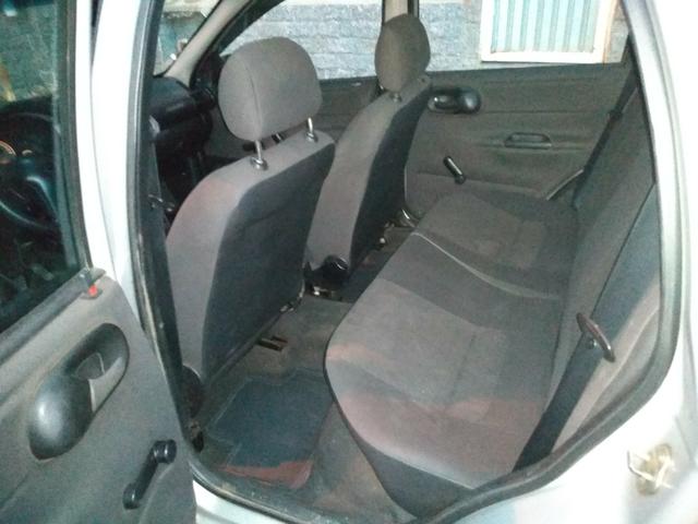 Corsa Classic 2005 , AR CONDICIONADO E DIREÇÃO HIDRÁULICA