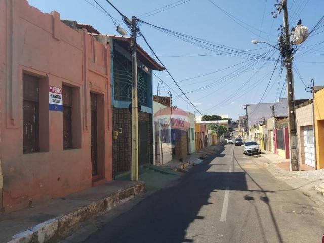 Terreno à venda, 135 m² por R$ 65.000 - Salesianos - Juazeiro do Norte/CE