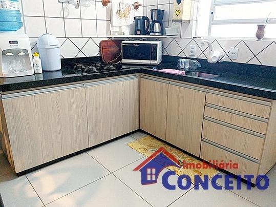 C395 - Linda residência em ótima localização a 300 metros do mar - Foto 11