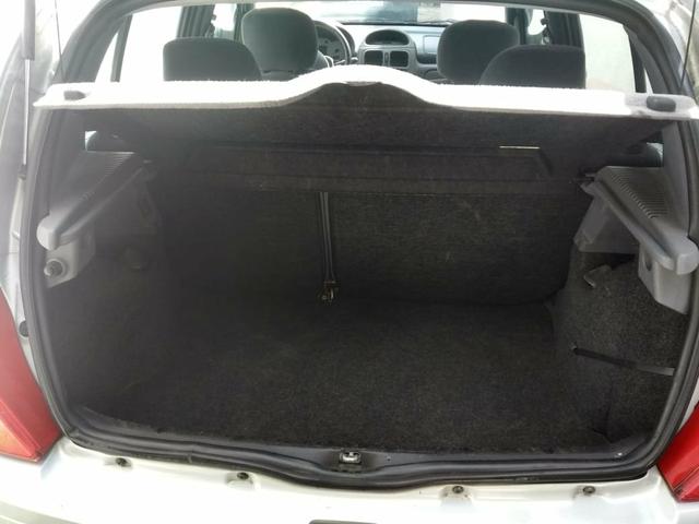 Vende se Clio 1.0 16V 4 portas gasolina completo - Foto 6