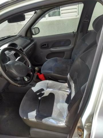 Vende se Clio 1.0 16V 4 portas gasolina completo