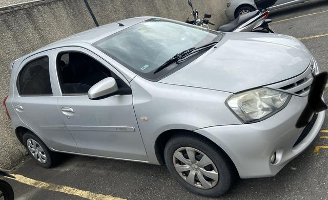 Etios Hatch - Foto 2