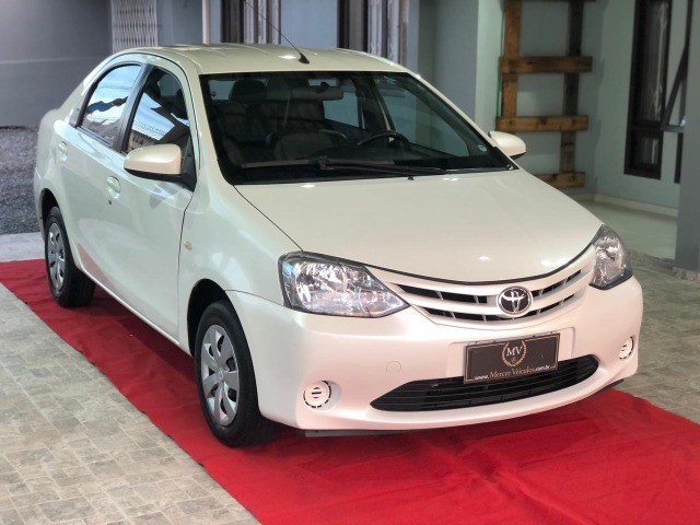 TOYOTA ETIOS SEDAN XS 1.5 2016