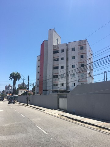 Apartamento na Fausto Cabral - Papicu