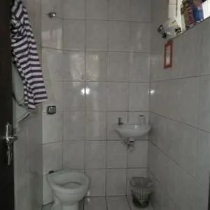 Loja 200 mts (atualmente alugada para padaria) + casa 4 quartos - Foto 6