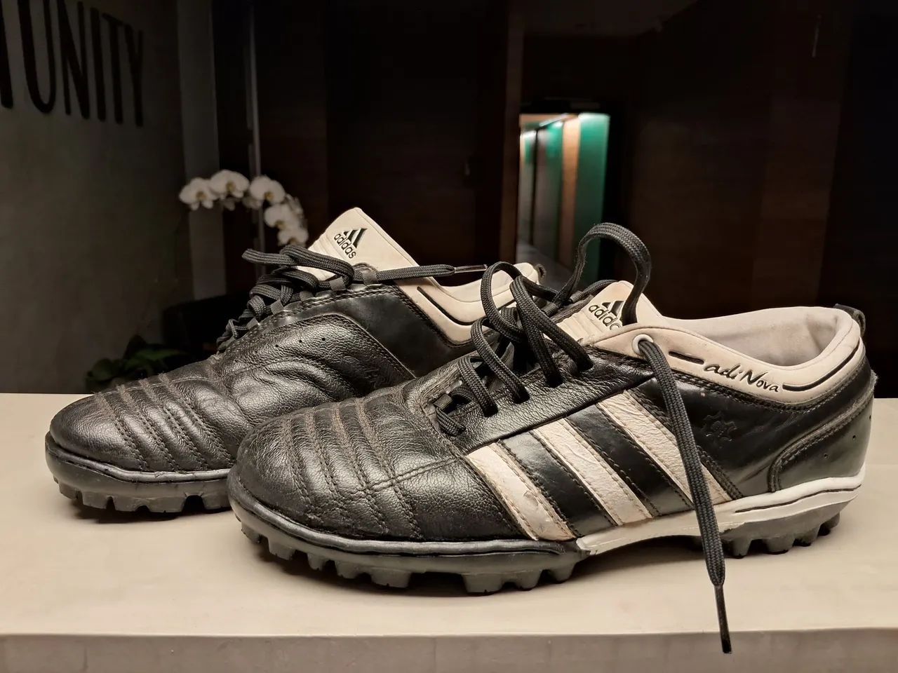 Chuteira Society Adidas Adi Nova - Tamanho 38