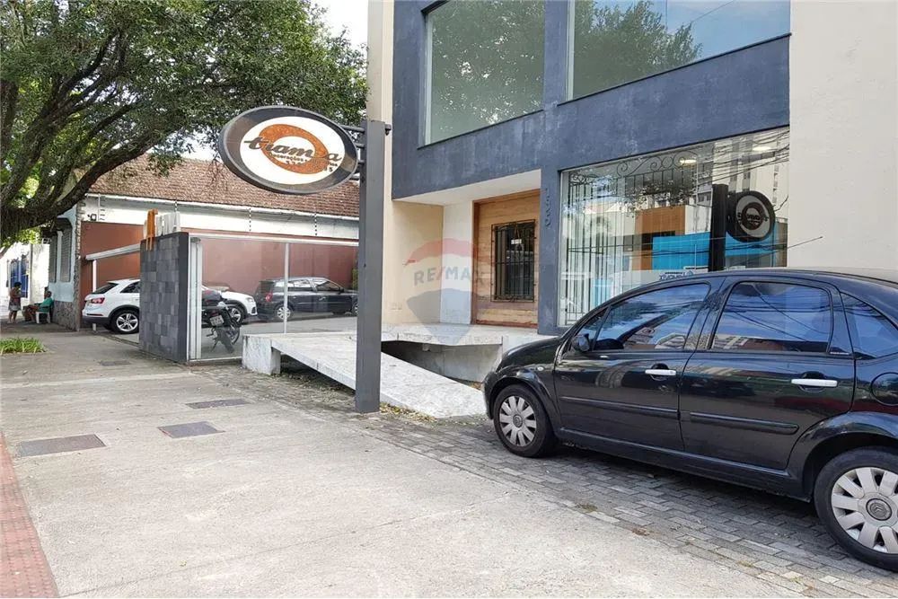 Loja/Salão/Ponto Comercial a alugar com 177m² - Praia do Suá - Vaga de garagem