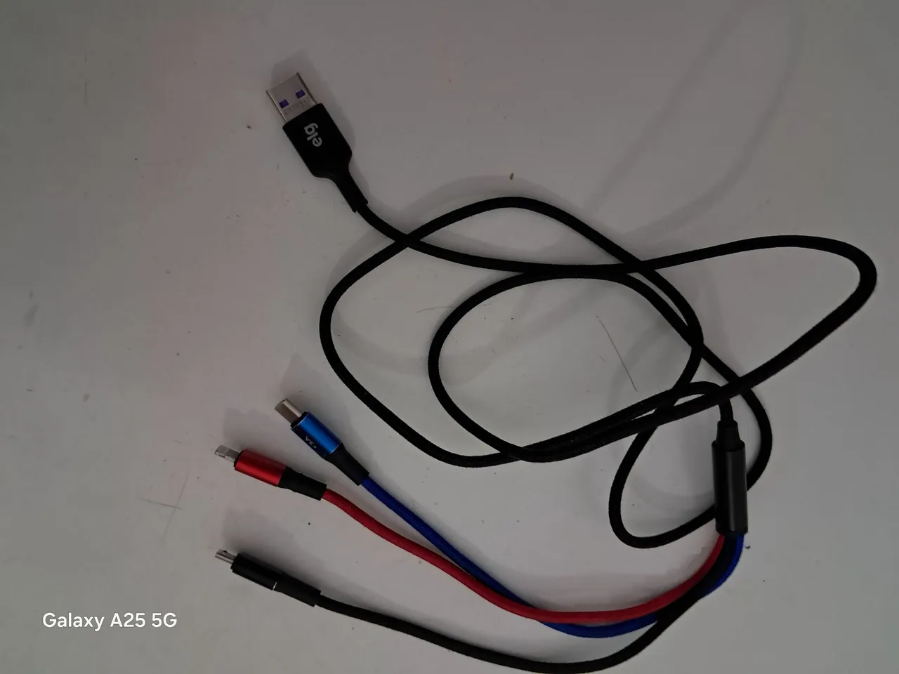Cabo carregador USB 3x1