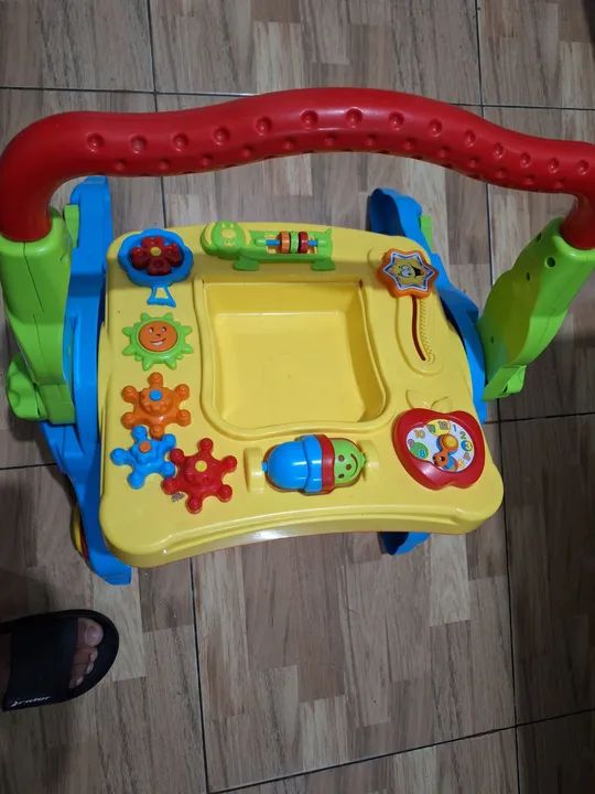 Andador Bebê com Brinquedos